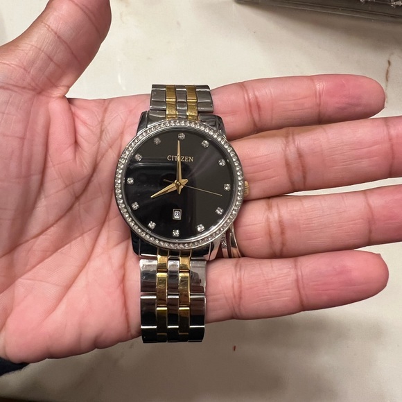 Citizen Unisex Watch with Swarovski crystal
